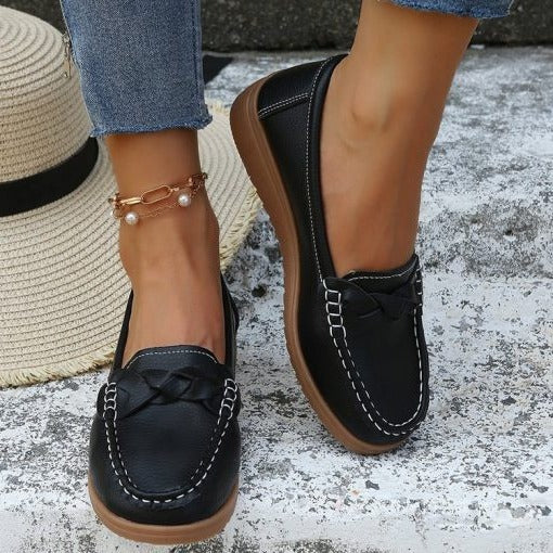 Women's Walking Loafers Soft Leather Slip-On Comfortable Casual Shoes