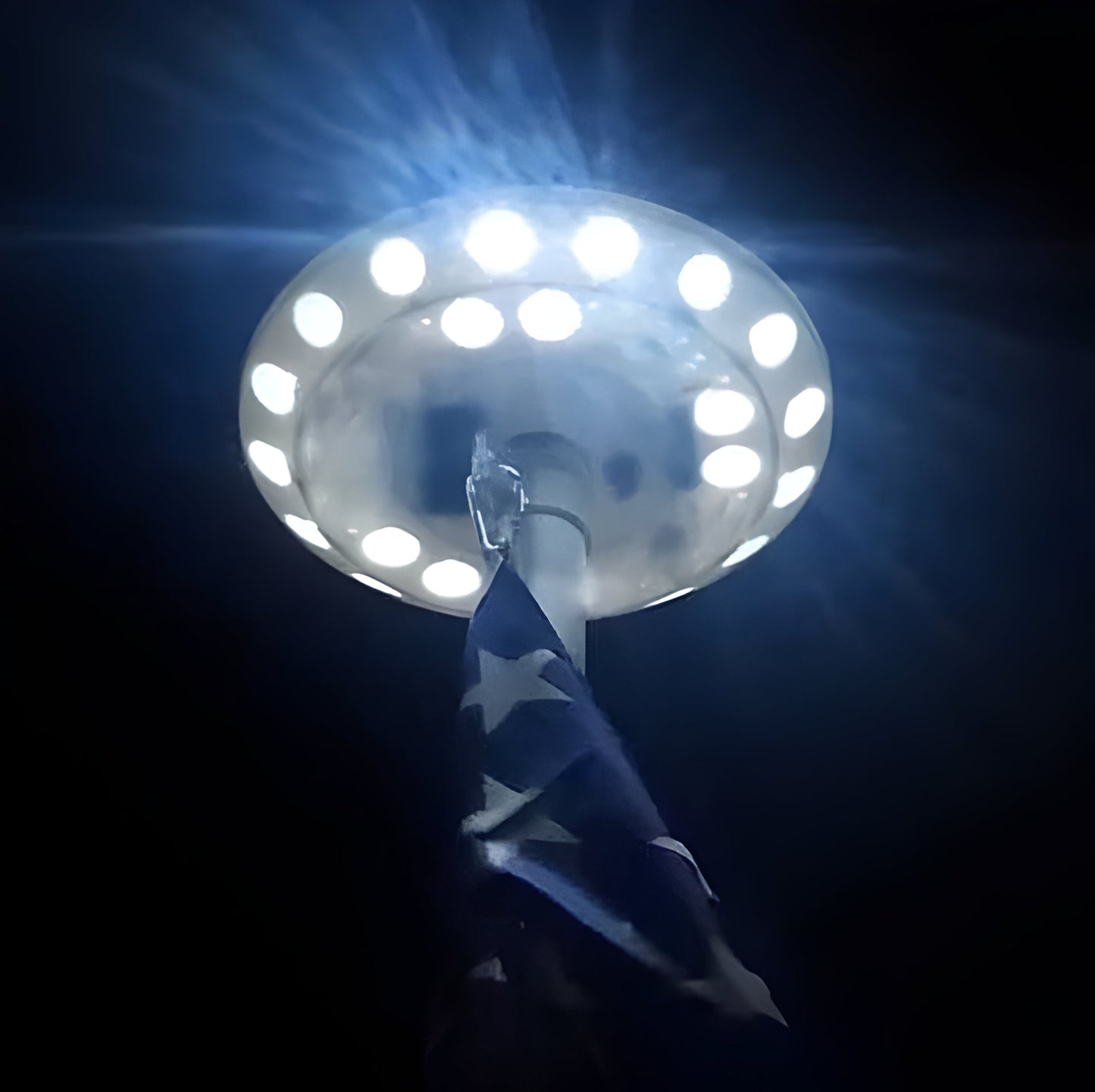 Flagpole Solar LED Lights For Outdoor All-Night Illumination
