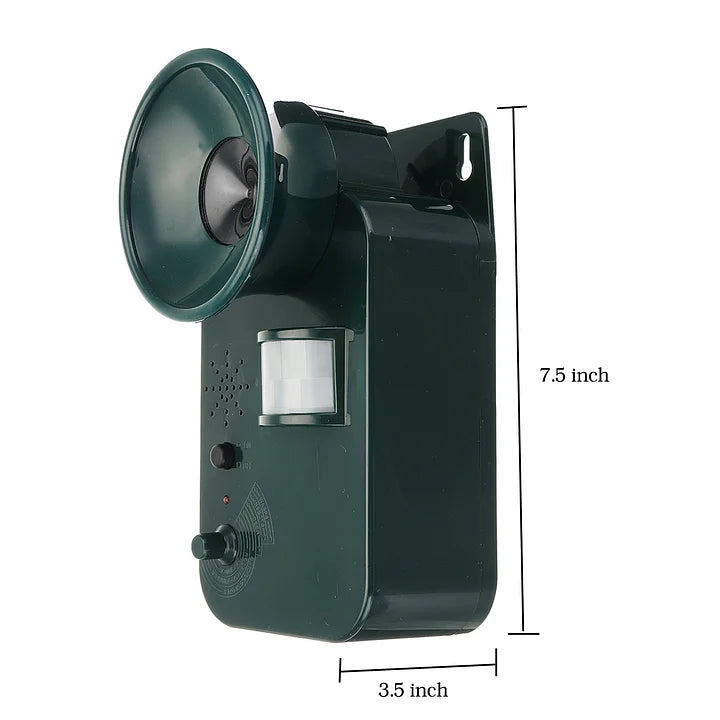 Outdoor Ultrasonic Pest And Animal Repeller 5000 Sq Ft 9V DC Cordless