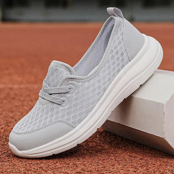 Women's Supportive Comfort Walking Shoes With Mesh Upper And Soft Sole