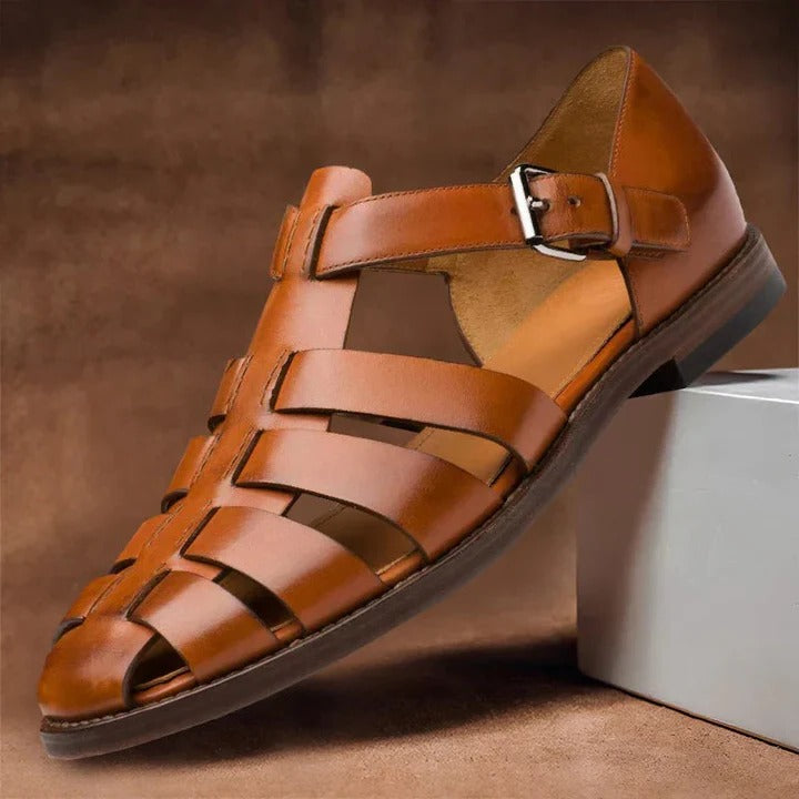 Men's Sandals With Adjustable Straps And Supportive Open Toe Design