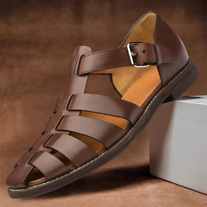 Men's Sandals With Adjustable Straps And Supportive Open Toe Design