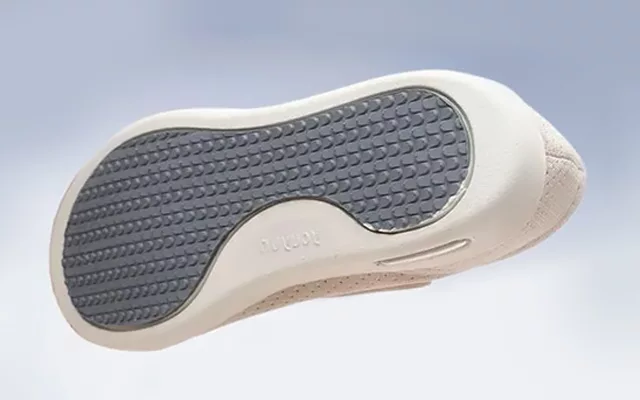 Shoes For People With Diabetes Designed For Swollen, Sensitive Feet