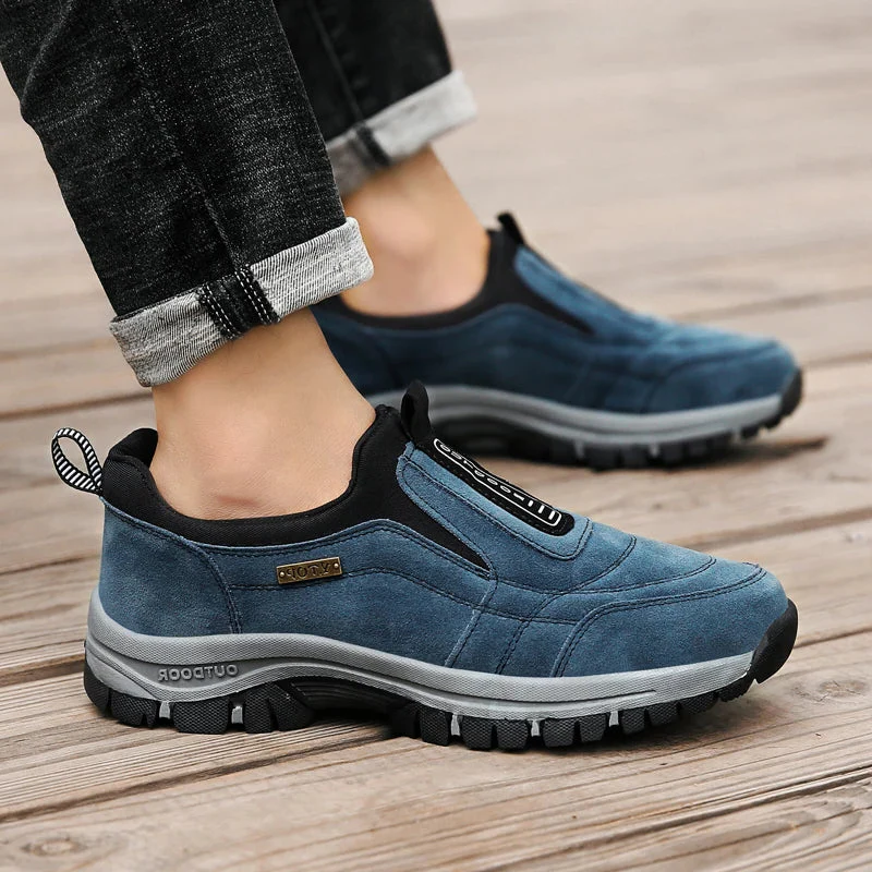 Hiking Shoes With Enhanced Foot Support And All-Terrain Traction