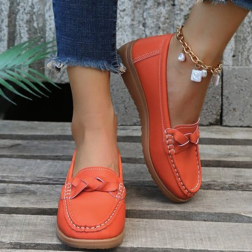 Women's Walking Loafers Soft Leather Slip-On Comfortable Casual Shoes