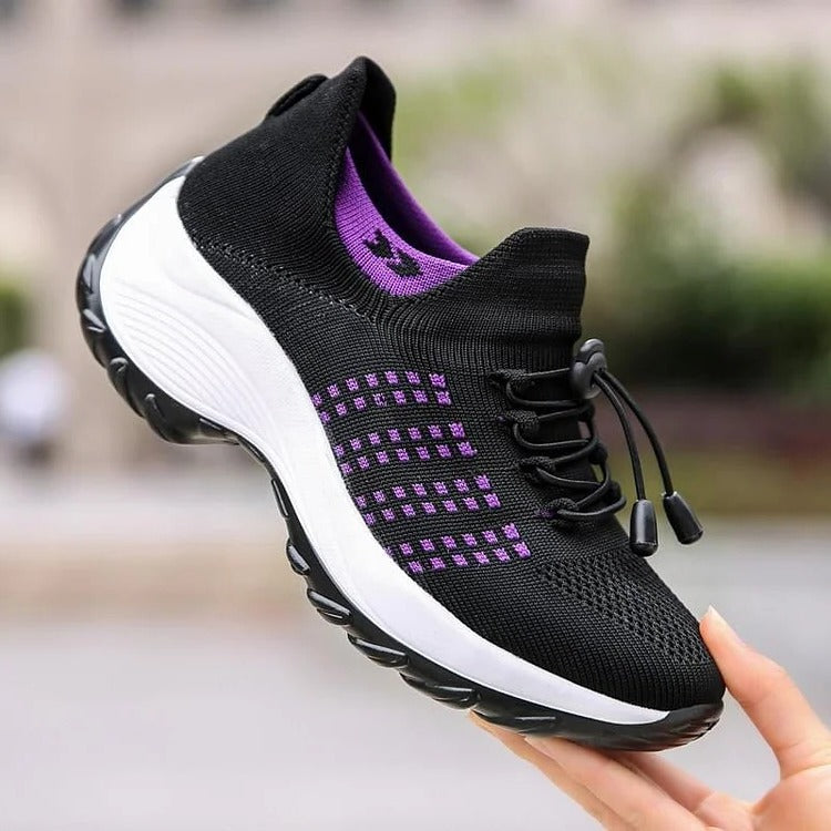 Sneakers With Supportive Footbed For All-Day Comfort And Stability
