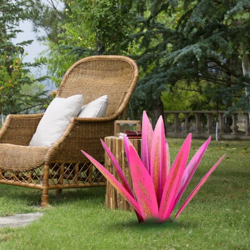 Metal Agave Americana Decorative Plant Sculpture For Indoor And Outdoor